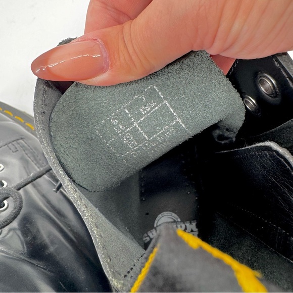 DR. MARTENS Jadon Platform Patent Lamper Leather Combat Boots - Picture 7 of 9